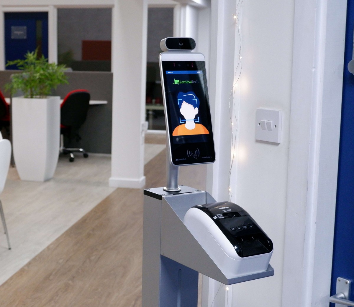 lamasatech-zentron8-photos-reception (14)-min (2) LamasaTech Zentron Sign-In Kiosk With Temperature Screening at Reception