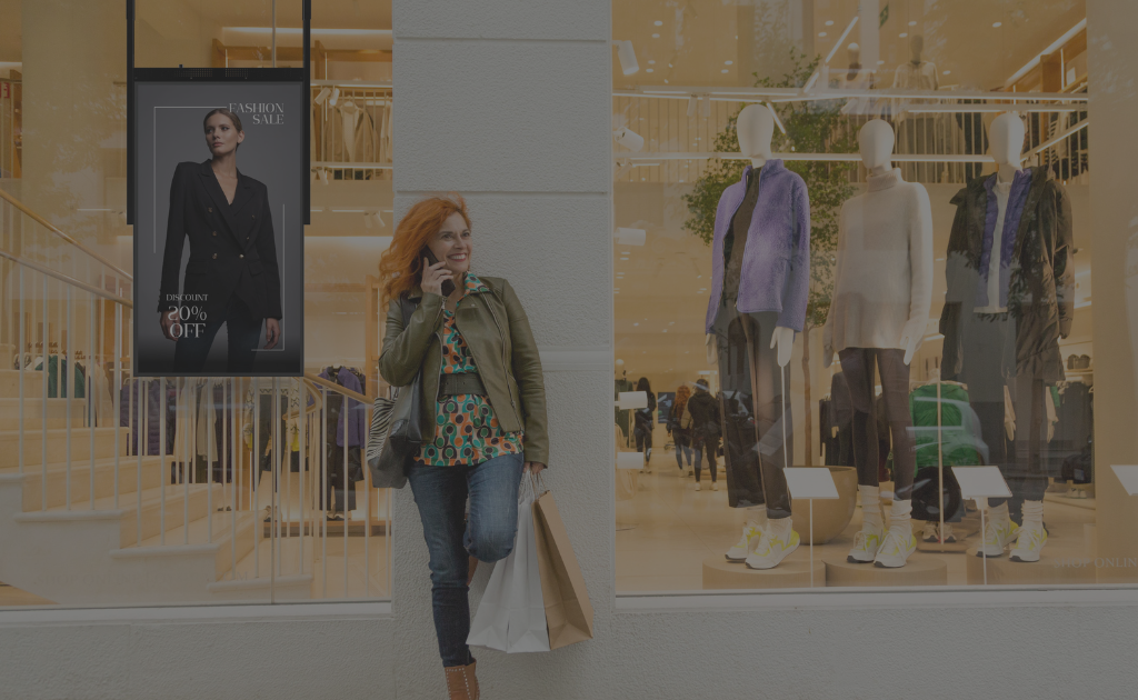 Versi Ceiling Mount Display | Window Displays | LamasaTech