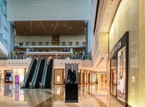 Versi indoor kiosk in a shopping mall