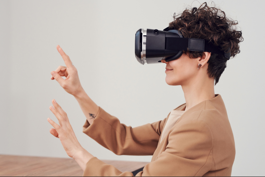 virtual reality Emerging trends in interactive technology 